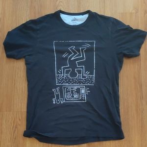 Keith Hering dancing Uniqlo Mens M T shit Black